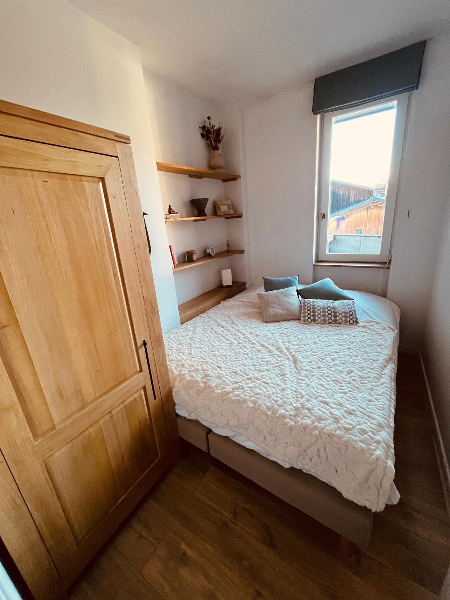 Superbe Village Apartment